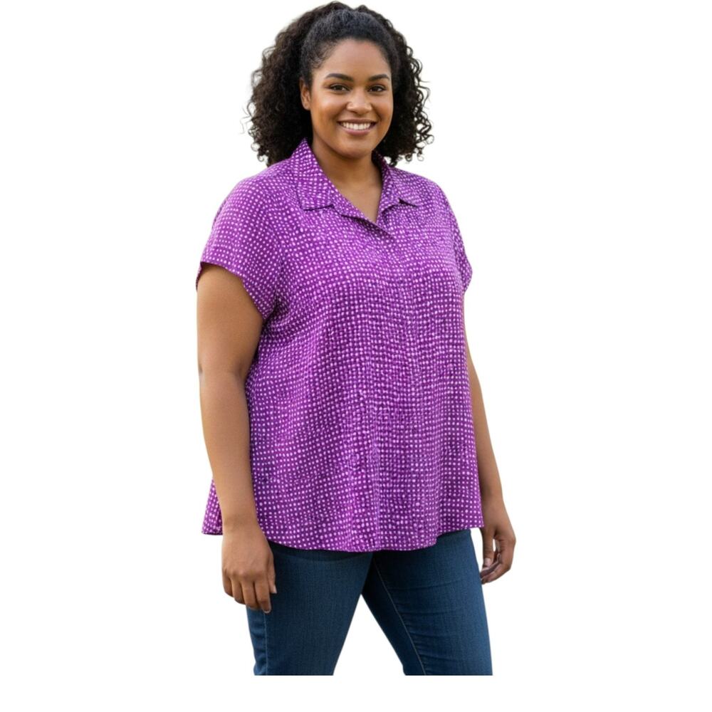 Torrid Blouse 3X 22/24 Purple White Polka Dot Flowy Shirt Cap Sleeve Plus Casual